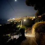 Casa Storica Di Alma Con Fantastica Vista Mare דירה *