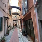 Апартаменты Casa Storica Di Alma Con Fantastica Vista Mare Санремо