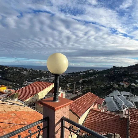 Casa Storica Di Alma Con Fantastica Vista Mare * Sanremo