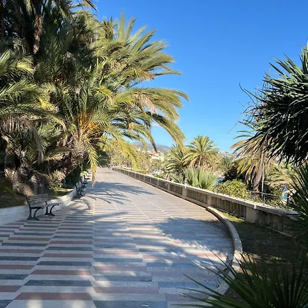 Casa Storica Di Alma Con Fantastica Vista Mare * San Remo