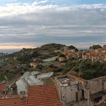 Casa Storica Di Alma Con Fantastica Vista Mare Appartement