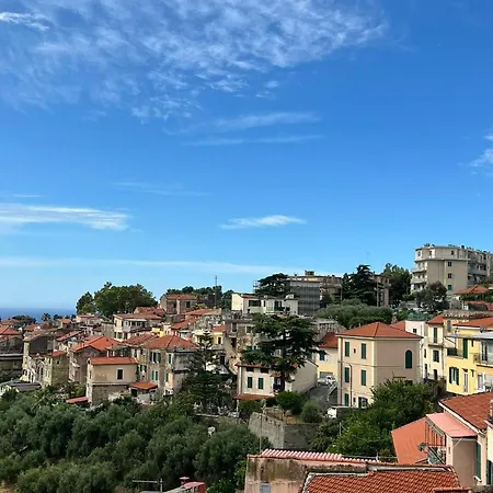 Casa Storica Di Alma Con Fantastica Vista Mare San Remo