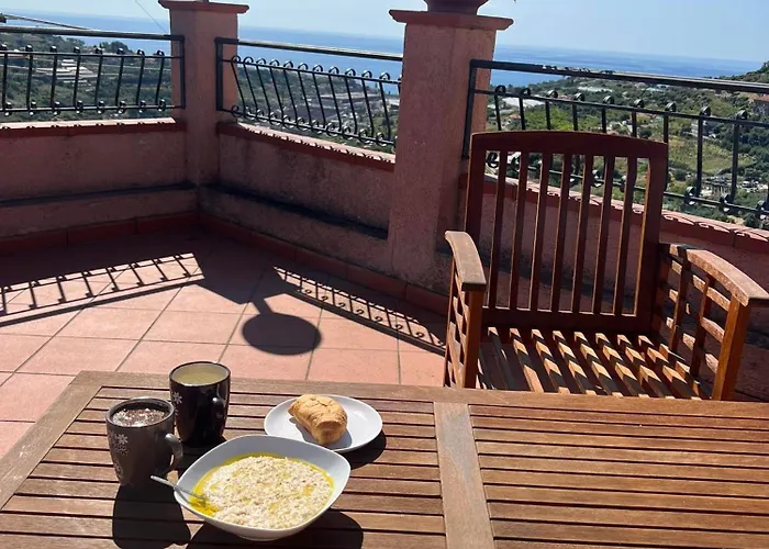 Casa Storica Di Alma Con Fantastica Vista Mare Apartment *