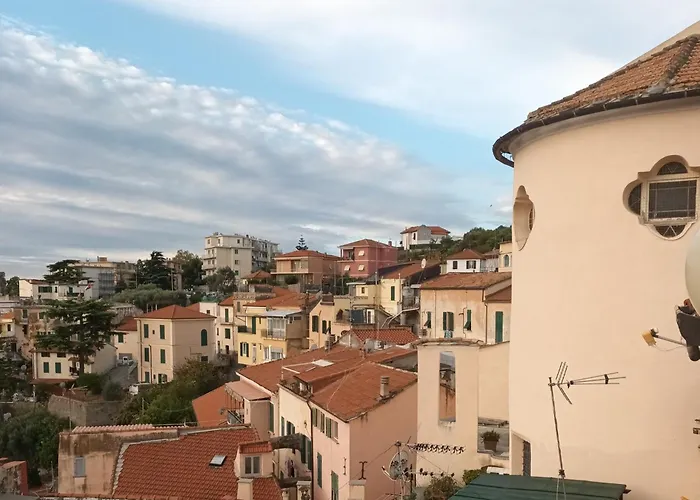 Casa Storica Di Alma Con Fantastica Vista Mare * Sanremo