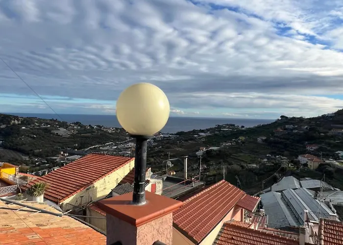 Casa Storica Di Alma Con Fantastica Vista Mare * 圣雷默