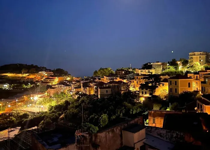 Casa Storica Di Alma Con Fantastica Vista Mare Apartment