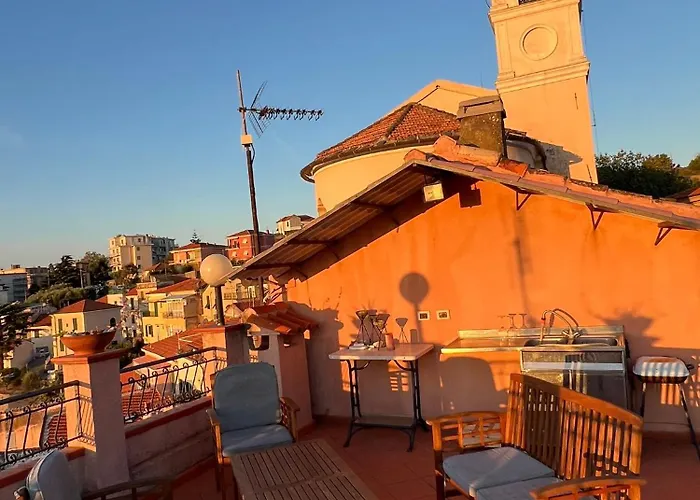 Casa Storica Di Alma Con Fantastica Vista Mare