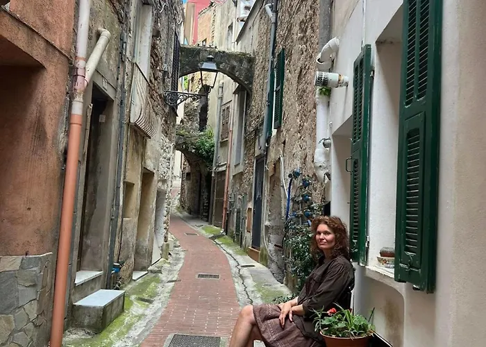 Casa Storica Di Alma Con Fantastica Vista Mare Sanremo