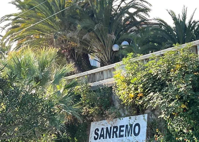 Casa Storica Di Alma Con Fantastica Vista Mare Apartment *