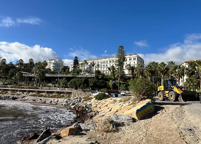 Casa Storica Di Alma Con Fantastica Vista Mare Apartment Sanremo